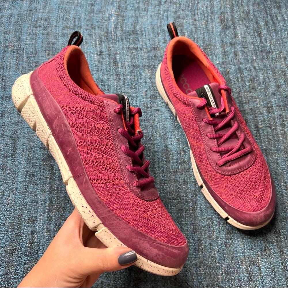 Ecco Danish Design Pink Knit Sneakers Comfort Shoes Euro 41 or US Womens 10-10.5
